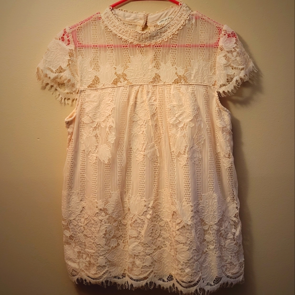 Ultra Pink Brand Blouse in Baby Pink Size Medium